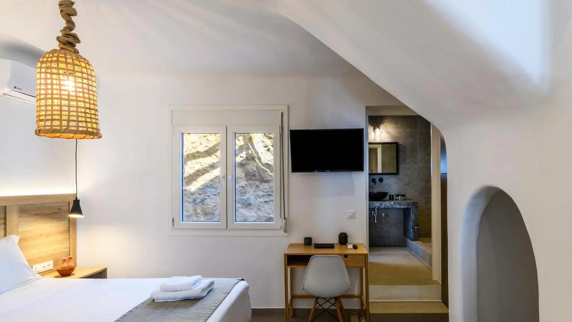 Sea Rock & Sky Private Mykonos Residence Merchia Beach Aparthotel
